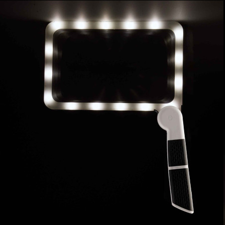 Maxi loupe lumineuse (3)