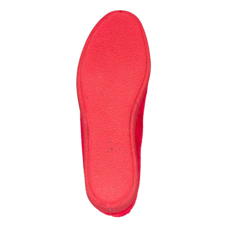 Les 2 paires de Chaussons brodés (11)
